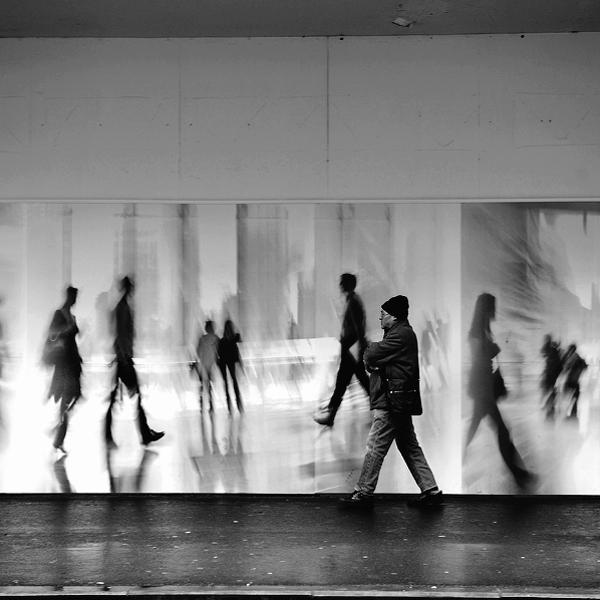 Walking by Anna Pagnacco