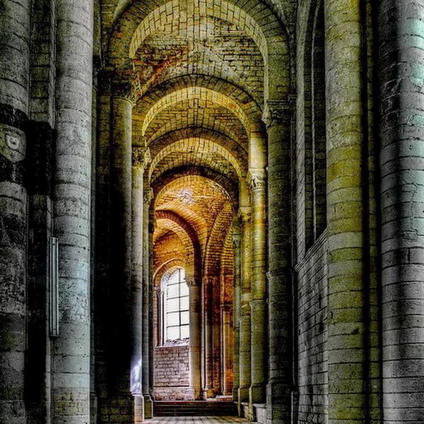 Cunault 2 by Karel De Beer