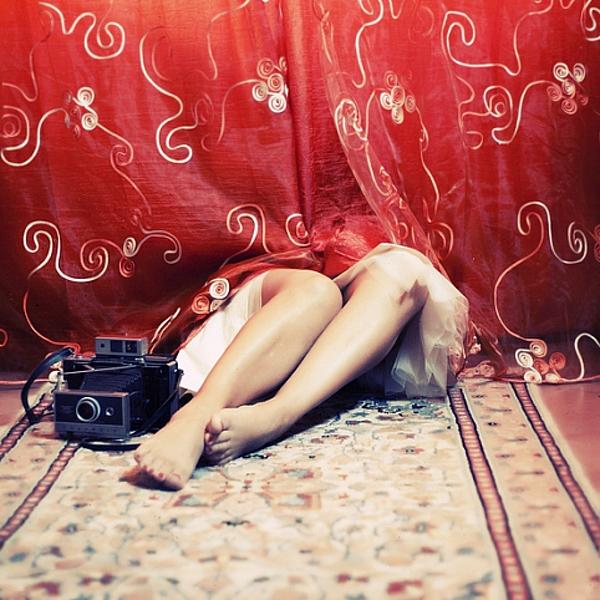No Words//no Thoughts by Loredana Guinicelli