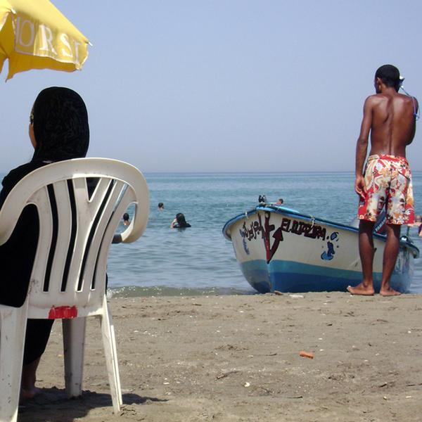 Sans titre, Tipaza Matar&egrave;s, Alg&eacute;rie. 2008 by R&eacute;da Samy Zazoun