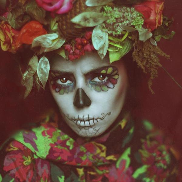 Dia De Los Muertos by Mary Kuzmenkova