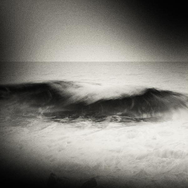 Wave by Giorgio Bisetti