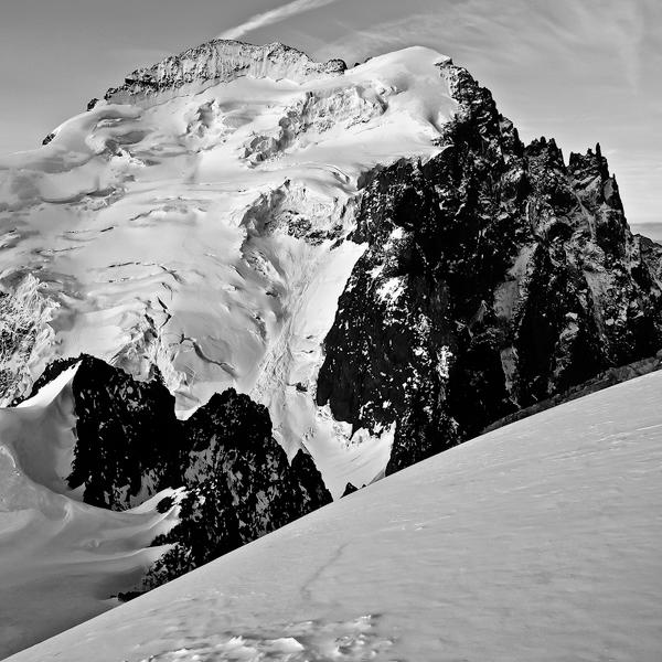 La Barre Des Ecrins Vue Du Dôme De La Lauze by Rémi Bridot