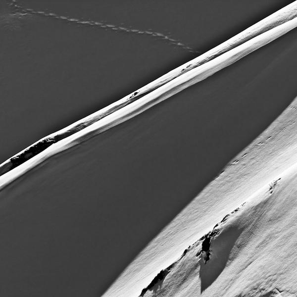 Pentes Neigeuses Vers Le Grand Charnier by R&eacute;mi Bridot