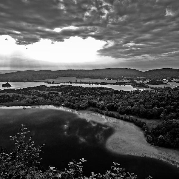 Le Lac Du Grand Maklu Et Le Lac D'ilay by R&eacute;mi Bridot