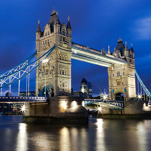 London Tower Bridge by Thamer Al-hassan