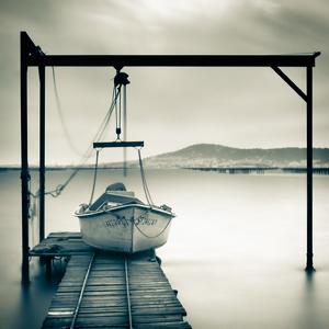 Bateau sur rail by Emmanuel Correia