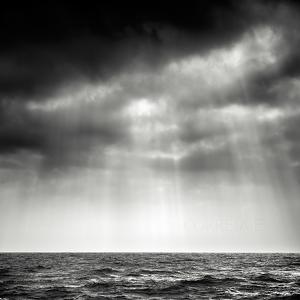 Rain of light by Emmanuel Correia