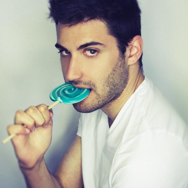 Candy Boy, photography by Marianne Le Carrour. &copy; Marianne Le Carrour 2009
Model: Vincent Helios. 50D. In People, Portrait