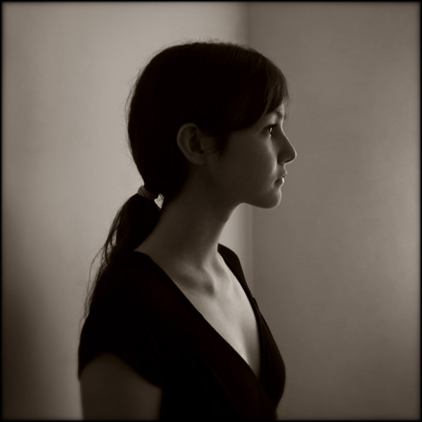 Lucile (profil), photography by Pascal Renoux. www.pascalrenoux.com. In People, Portrait