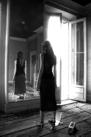 Qui suis-je ?, Artwork by Lo&iuml;c Mathey (lightpunk). Canon 300d