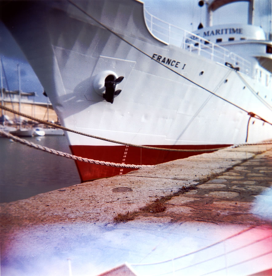 France, photography by Germaine Caillou. (holga). In Industrial, technology