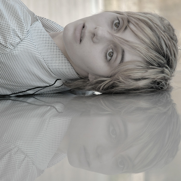 Website http://www.photos-graphiste.com
Facebook Fan page : http://www.facebook.com/pages/Art-photographer-Geoffroy-Demarquet/159817820727439. In People, Portrait. Sans titre, photography by Geoffroy Demarquet. Image #14429