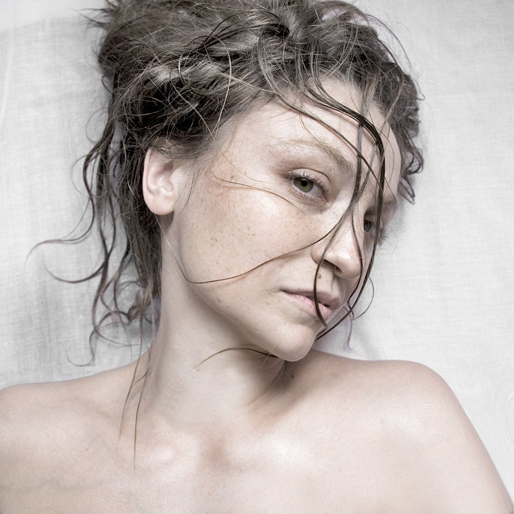 Untitled, photography by Geoffroy Demarquet. Model : Leopoldine Enjolras
Website http://www.photos-graphiste.com
Facebook Fan page : http://www.facebook.com/pages/Art-photographer-Geoffroy-Demarquet/159817820727439. In People, Miscellaneous, Female