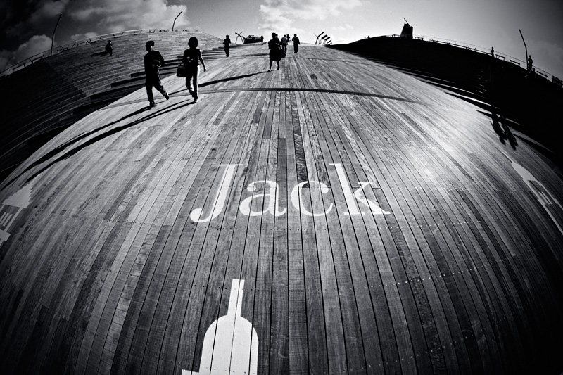 Untitled #j3, photography by Luca Lacche. Yokohama, Japan. September 2007.. Canon EOS 5D | Canon 15mm 2.8 fisheye. In People, Everyday, City life