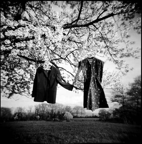 Spring #1, photography by Jib Peter. http://www.jibey.com

http://www.flickr.com/jibpeter. holga. In People, Everyday, Countryside