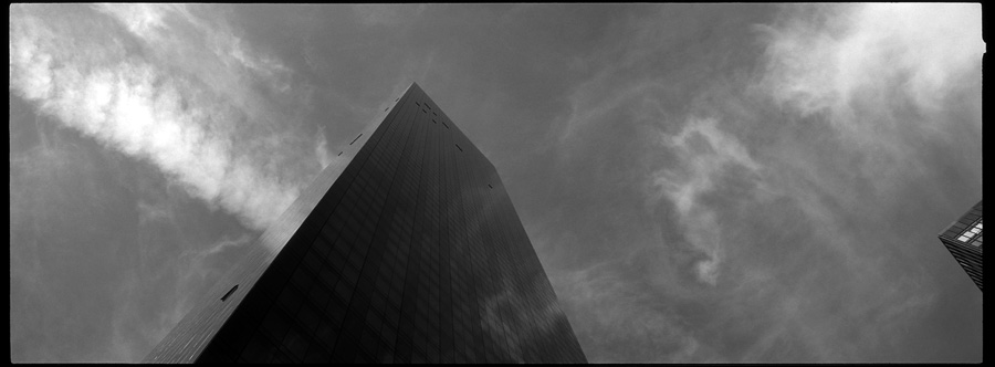Scenes From New York_092, photography by Vassilis Makris. Hasselblad Xpan_Hasselblad Xpan Lens 4/45. Agfa Scala. In Construction