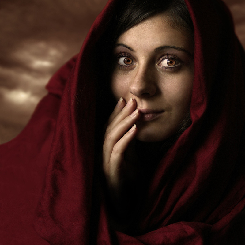 my beautiful muse - Agata
Ohhh btw. It was not inspired by the famous NATIONAL GEOGRAPHIC cover of Afghan girl. Canon 350D. Photo retoushing. In People, Portrait. Desert Rose, photography by Michal Karcz. Image #52767