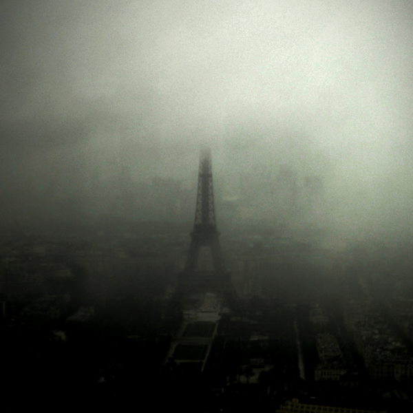 Protocole de Kyoto, photography by C L. http://www.comelegaut.fr. In Construction, Cityscape, skyline