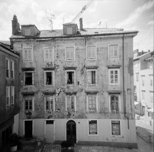M3, photography by Kresimir Zadravec. holga. Ilford H5. In Construction, Street