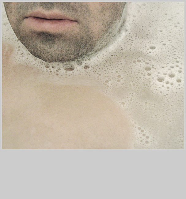 Water Camouflage, photography by Olivier Daaram Jollant. Une &eacute;tude d'apr&egrave;s un autoportrait pendant mon bain.

Photo: F&eacute;vrier 2007

-------------------------------------------

A study from a self portrait during my bath...

Photo: February 2007. Canon G5. In People, Body part
