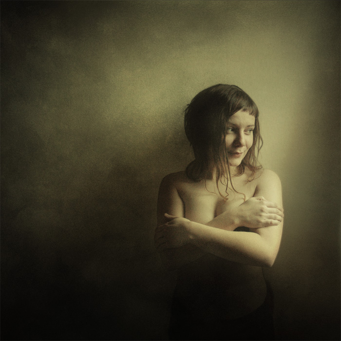 Eglantine, photography by Fr&eacute;d&eacute;ric Gaillard. Miss Dorothy-Shoes. numeric + Ps. In People, Portrait