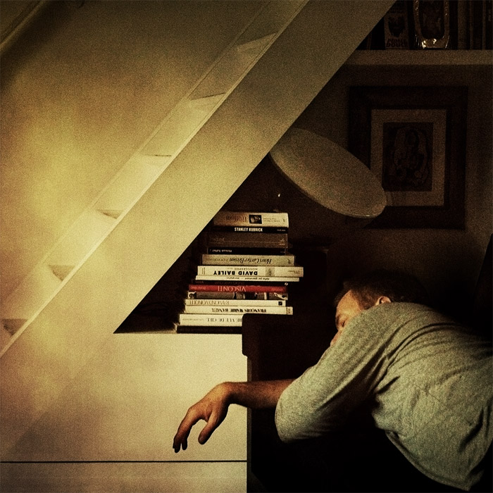 Gab', photography by Fr&eacute;d&eacute;ric Gaillard. having a little rest .... numeric + PS