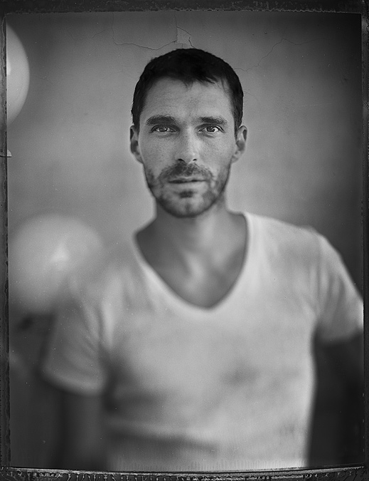 Self, photography by Alexandre Lafaurie. Merci &agrave; toi Vladimir pour le d&eacute;clenchement :). Sinar 4x5 - PN55. In People, Portrait