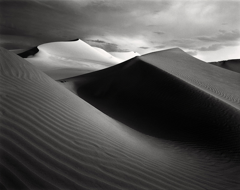 Ebony+110mm. Lumi&egrave;re, photography by Luis Henriques. Image #248978