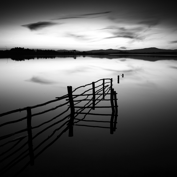 Submerged fence - Study I, photography by Pedro In&aacute;cio. Marateca's dam : Portugal. Canon 5D CZ 28/2.8. Long exposure. In Nature, Scenery, Waterscape