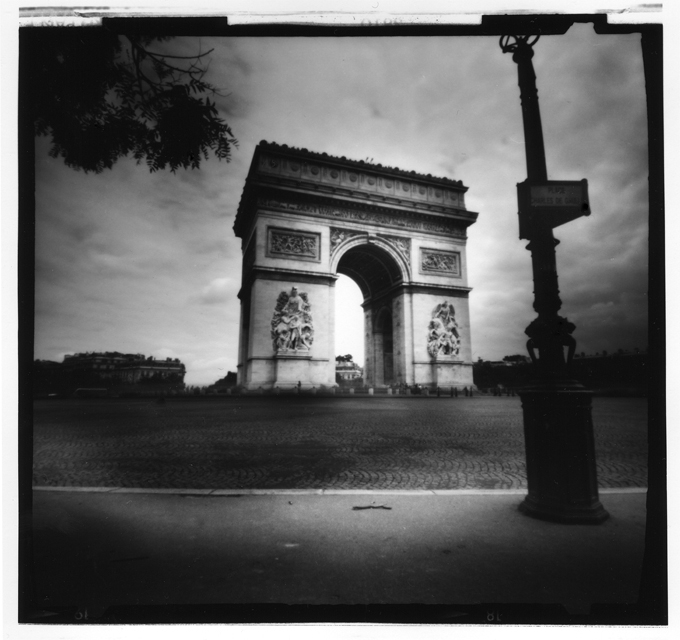 Sténopé, zeroimage, panf 50. scan de tirage baryté. In Construction, Edifice, Monument. Place Charles De Gaulle, Paris, photography by Patrick Caloz. Image #329480