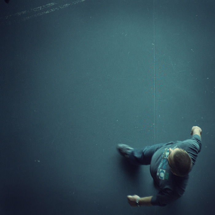 alone, photography by Dario Cotti. alone in the blue world... Sony A100 + 28-85mm. In People, Everyday, Work