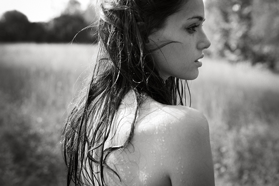 A sad rain day, photography by Adolfo Valente. Canon EOS 5D Mark II. In People, Portrait