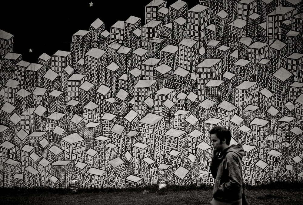 Numérique. Numérique. In Construction, Cityscape, skyline. A Propos De La Communication, photography by Antoni Vidal. Image #313927