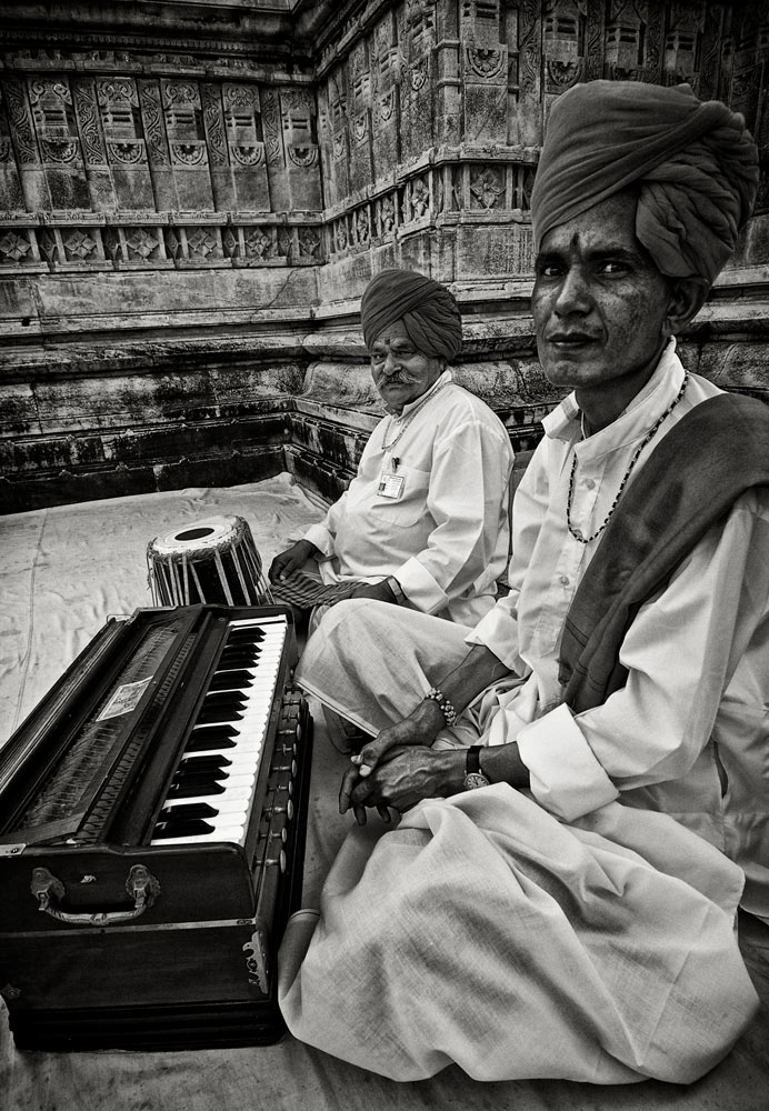 Num&eacute;rique. Num&eacute;rique. In Event, Religious. Musiciens, photography by Antoni Vidal. Image #318243