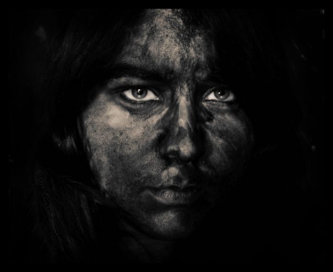 Not Mine .II., photography by Fanny Rios Arguello. A Skin That Is Not Mine
A Body That I Don't Like
In A World That Don't Tolerates Dreams