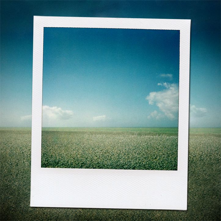 Daydreaming, processing by Fanny Rios Arguello. Dieppe, un jour de mars, l'ann&eacute;e derni&egrave;re.

Un vrai pola, une bonne dose de retouche & les clone & stamp tools. Polaroid One600. Photoshop CS2. In Nature, Scenery