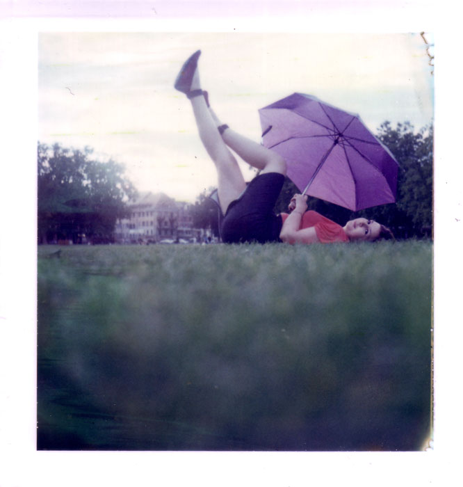 Jambes en l'air, photography by Flore Mounier. Annecy - aout 2007.. polaroid EE66 - Film 88. In People, Portrait