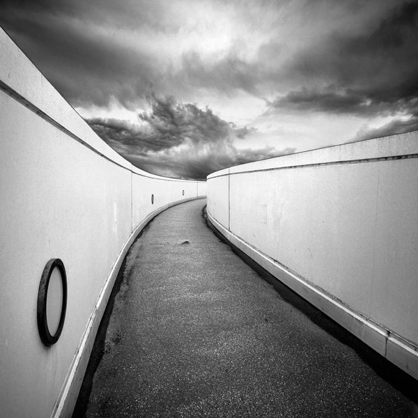 Polyphem is sleeping in the wall... but you, my kid, think "shining", photography by Sylvain Lagarde