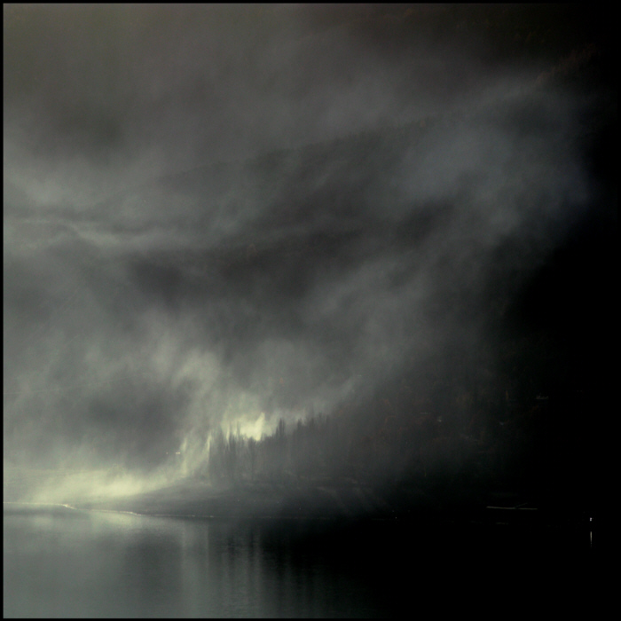 novembre, photography by Patrick Martin. In Nature, Scenery