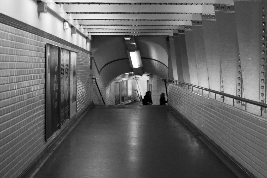 To Exit Of Metropolitan !, Artwork by Philippe Coulon-perceval. Paris / Place de la Concorde : m&eacute;tro (01). Canon G12. Num&eacute;rique