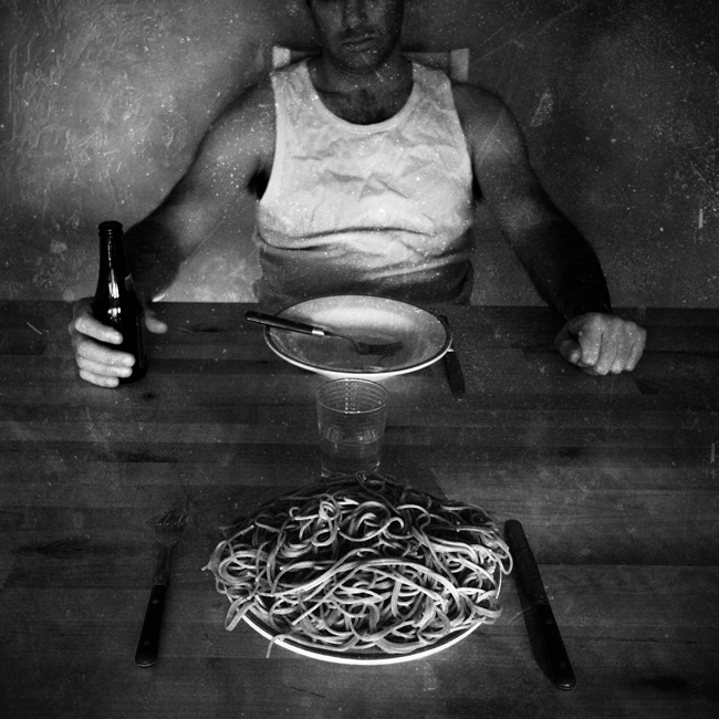 Finis tes p&acirc;tes, cht'dis !, photography by Matthieu G.. In People, Portrait