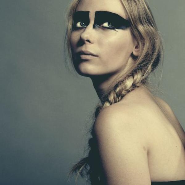 Karin, photography by Vallendester Photography. Model: Karin. In People