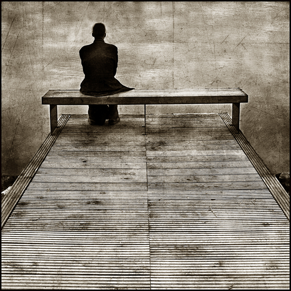 Wait in vain, processing by Thomas Marquez. In People