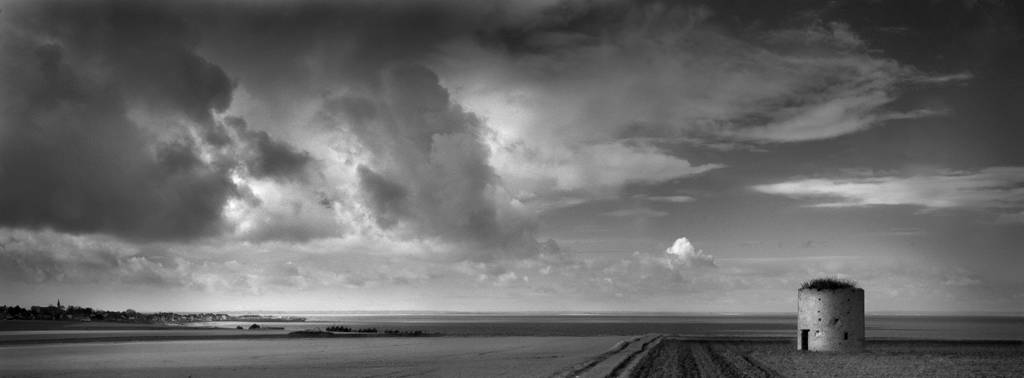 Grandcamp: le vieux moulin, photography by Philippe Morel. D200. Panoramique,assemblage de trois photos.. In People, Everyday, Countryside