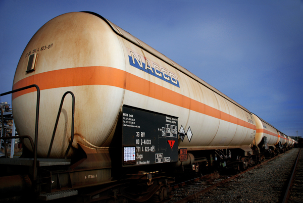 citernes, photography by Pascal Fallot. In Transportation