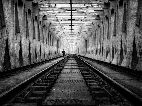 le marcheur du pont eiffel, photography by Pascal Fallot. In People, Everyday, City life