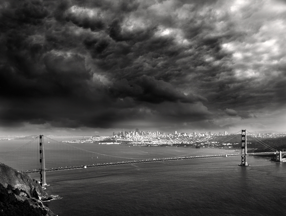 clouds over the Golden Gate, photography by Vaggelis Fragiadakis. Olympus E-1. ps. In Construction, Edifice, Structure