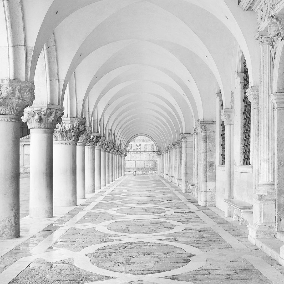 Long Exposure. In Construction, Edifice, Monument. Venice #4 - Palazzo Ducale, photography by Stefano Orazzini. Image #191218