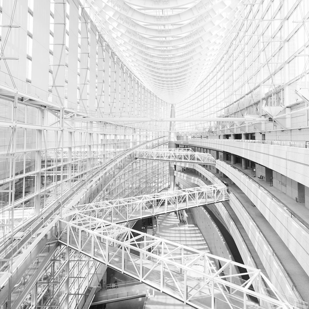 Japan #8 - Tokyo International Forum, photography by Stefano Orazzini. In Construction